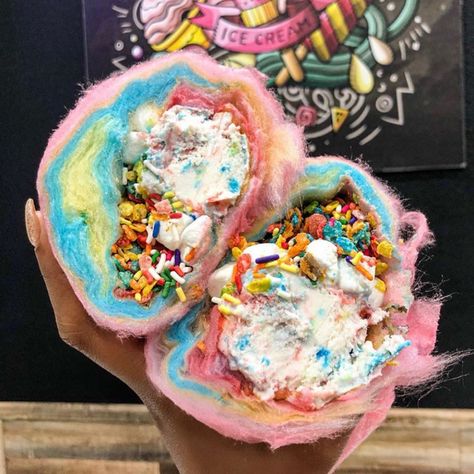 Cotton Candy Burrito, Candied Grapes Recipe, Cotton Candy Grapes, Cotton Candy Flavoring, Grape Recipes, Rainbow Food, Ice Cream Candy, Different Recipes, Cupcake Recipes