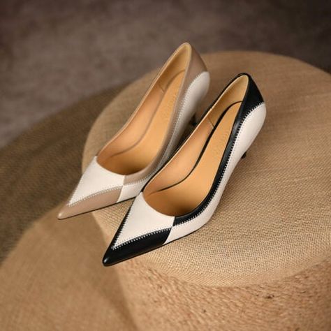 Chico Shoes, Office Shoe, Shop Shoe, Office Shoes Women, Chunky Heel Pumps, Designer Pumps, Chic Shoes, Pumps Shoes, Stiletto Pumps