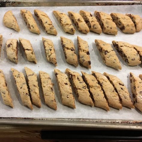 Mincemeat biscotti set out for cooling. Mincemeat Biscotti, Oatmeal Biscotti Recipe, Mincemeat Cookie Recipe, Mincemeat Bars Recipe, Mincemeat Cookies, Easy Biscotti Recipe, Biscotti Recipes, Biscotti Biscuits, Fall Cookie Recipes