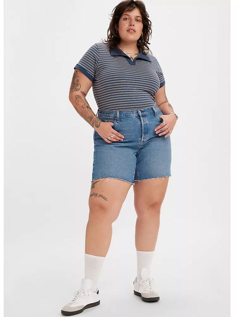 501® '90s Women's Shorts (plus Size) - Light Wash | Levi's® US Levi 501 Shorts, Jean Short Outfits, 501 Shorts, High School Outfits, 90s Shorts, Shorts Plus Size, Shorts Outfits Women, Jeans For Short Women, Plus Size Jeans