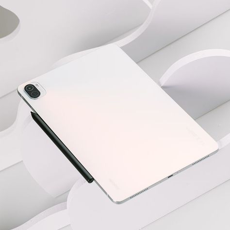 Finally. This is Xiaomi Pad 5, a versatile device for you to #PlayHardWorkSmart, especially during the new norms. #XiaomiPad5 Xiaomi Pad 5, Iphone Macbook, Apple Computer, Apple Macbook Air, Smart Living, Personal Computer, Cool Gadgets To Buy, Computer Peripherals, Work Smarter