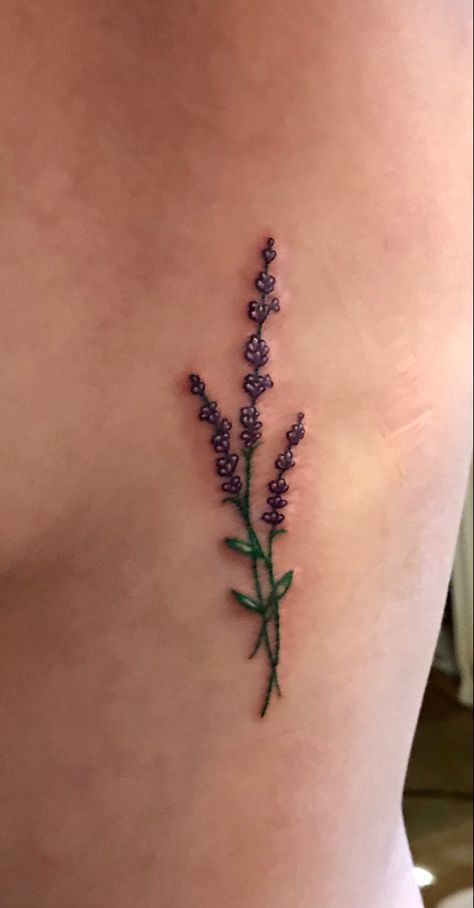 Small Cleavage Tattoos Women, Lavender Sternum Tattoo, Tattoos Between The Breast, Cute Tattoos Under Breast, Lavender Tattoo Sternum, Side Breast Tattoos For Women, Between The Breast Tattoo, Under Breast Tattoos For Women Flower, Between Breast Tattoos For Women Simple