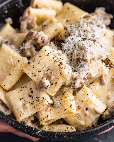 Pasta alla Norcina is a creamy, velvety pasta made with mild pork sausage, white wine, heavy cream, Pecorino Romano cheese, and just a pinch of nutmeg to take the flavor over the top! #pasta #dinner #comfortfood #italianfood Creamy Italian Pasta Recipes, Sausage Mascarpone Pasta, Pasta Sausage Cream Sauce, Pasta Norcina Recipe, Big Noodles Pasta, Sunday Pasta Recipes, Sausage And Peas Pasta, Classic Italian Pasta Recipes, Pasta Norcina