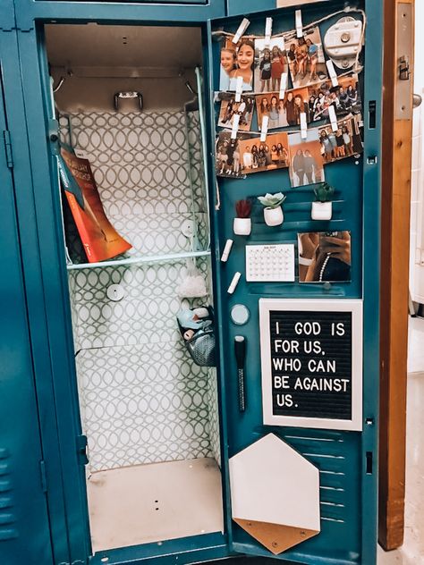 7th Grade Locker Ideas, Locker Inspo Aesthetic, Loker Ideas, Snack Locker, Aesthetic Locker Decor, Aesthetic Locker, Locker Themes, Secret Locker, Cute Locker Ideas