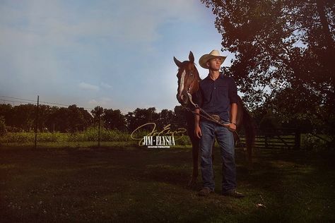 Jaron & his horse Santana on his family's farm.  Senior photo idea, senior photo ideas for boys, photography, horse photo, cowboy, western, senior pictures. Guy Senior Pictures With Horse, Horse Senior Pictures, Pictures With Horses, Senior Pictures Boys, Boy Pictures, Boy Photography, Senior Photoshoot, Senior Session, Horse Photos