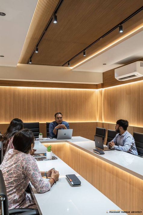 Office Ceiling Design, Meeting Room Design Office, Office Cabin Design, Kitchen Ceiling Design, Contemporary Office Space, Conference Room Design, Meeting Room Design, Office Ceiling, Office Interior Design Modern