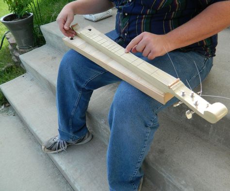 This handmade dulcimer is a tribute to mountain-dwelling bluegrass musicians… Pvc Pipe Instrument, Music Instruments Diy, Guitar Things, Homemade Musical Instruments, Banjo Music, Mountain Dulcimer, Homemade Instruments, Hammered Dulcimer, Diy Instruments