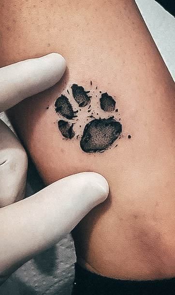 Top 100 Best Paw Print Tattoo Ideas For Women - Dog Tribute Designs Cat Paws Tattoo, Dog Nose Tattoo, Dogs Paw Tattoo, Dog Paw Tattoos, Cat Paw Tattoo, Paw Tattoos, Dog Pawprint Tattoo, Cat Paw Tattoos, Nose Tattoo