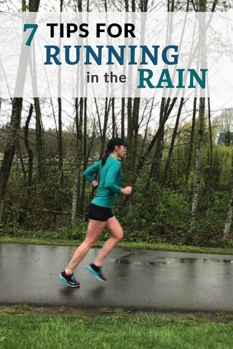 Dedicated to running outside? Read these practical tips for running in the rain to keep up your training, rain or shine! Running In Rain Outfit, Rain Running Outfit, Rainy Running Outfit, Running In The Rain Aesthetic, Running Advice, Running Outside, Beginner Running, Running Group, Best Running Shorts