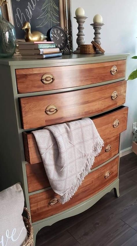 Painted Design On Dresser, Adding Decals To Furniture, Dresser Top Storage, Updating Dresser Diy, Refinishing Furniture Ideas Before After, Furtinure Flip, Flipped Dressers, Vintage Refurbished Furniture, Trendy Furniture 2023