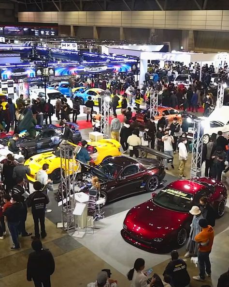 An exciting showcase of customized cars and bikes held annually at the huge Makuhari Messe convention center. Source: YT https://www.youtube.com/watch?v=xWnShukVfBg&t=285s Tokyo Car Meet, Tokyo Cars, Cars And Bikes, Customized Cars, Convention Center, Convention Centre, Car Show, Custom Cars, Jdm