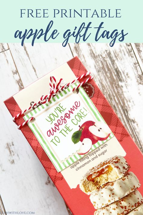 Apple Teacher Tags - Free printable apple tags- great for teacher gifts and back to school Caramel Apple Gift Tags, Apple Thank You, Apple Gift Tags Printable Free, Caramel Apple Suckers, Donut Gift Tag, Caramel Apple Gifts, Apple Quotes, Back To School Teacher Gifts, Apple Teacher Gifts