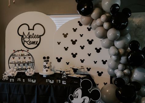 Modern Mickey Mouse First Birthday Black and White Mickey Mouse Vintage Mickey Mouse First Birthday Decor Mickey Mouse Birthday Decor Black And White Mickey Mouse Birthday, Mickey Mouse Birthday Black And White, Black And White Mickey Mouse Party, Modern Mickey Mouse Party, Tedak Sinten, Modern Mickey Mouse Birthday, Black And White Mickey Mouse, Birthday Black And White, Mickey Birthday Cakes