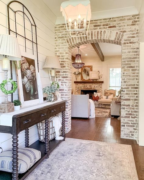 Brick Archway, Brick Interior, Brick Arch, Farmhouse Inspiration, Farmhouse Interior, Farmhouse Homes, Exposed Brick, Farmhouse Design, Brick Wall