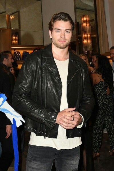 Pierson Fode, Mason Thames, Nylon Magazine, Beverly Hilton Hotel, Red Carpet Ready, Beverly Hilton, Fashion Male, Hilton Hotel, Wait For It