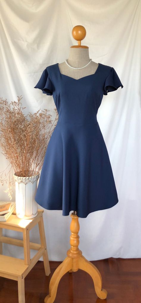 Navy bridesmaid dresses mismatched