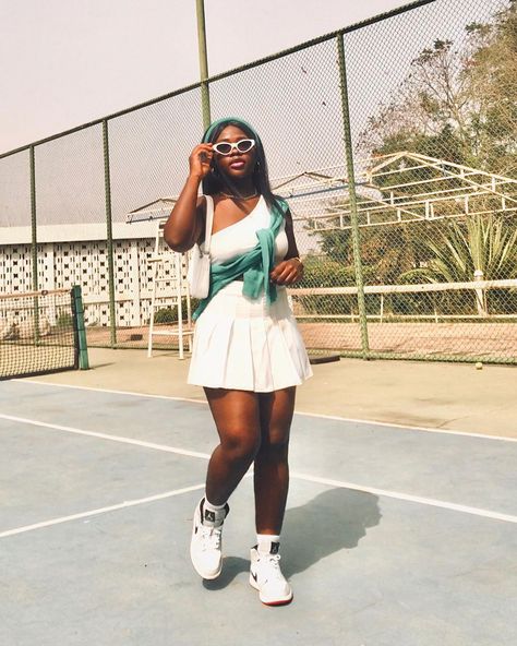 Danielle Afram|Content Creator on Instagram: “no tennis racket but I still served 🎾🏸 couldn’t choose, which is your fav slide? swipe and #repost your fav🤍 . . save for inspo✨ bts of…” Chic Sporty Outfits, White Tennis Skirt Outfit, Tennis Skirt Outfits, Sporty Outfit, Skirt Styles, Sporty Girl, Tennis Style, Tennis Skirts, Fresh Outfits