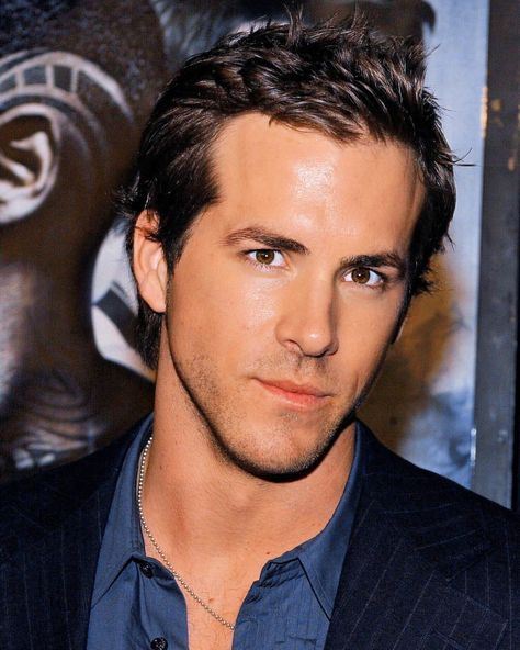 Another Canadian hunk Ryan Reynolds Just Friends, Young Ryan Reynolds, Ryan Reynolds Young, Brad Pitt Troy, Sandra Bullock Ryan Reynolds, Ryan Reynolds Deadpool, Mermaid Soul, Blake Lively Ryan Reynolds, Nice Men