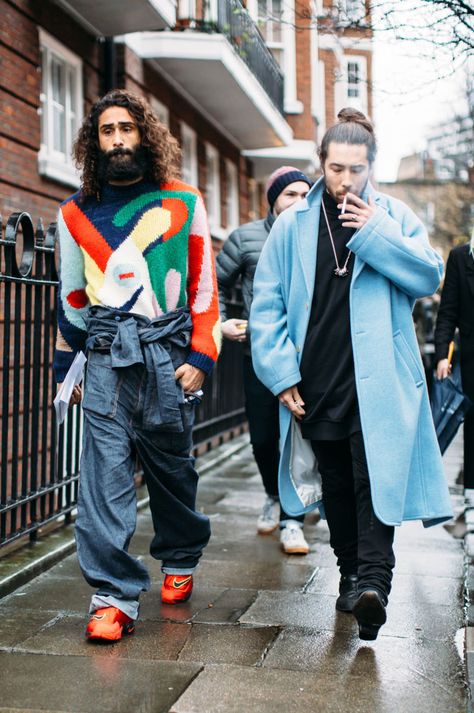 The 87 Best Street Style Looks From Men's Fashion Week: London, Milan and Pitti Uomo | Fashionista Fashion Week London, Boho Men, Streetwear Mode, Tin Man, Mens Fashion Urban, Mens Fashion Week, Mens Fashion Fall, Style Looks, Autumn Street Style