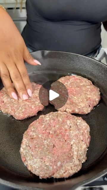 @eatinghealthytoday on Instagram: "😱🥹These freezer door breakfast sandwiches are my go to! I love making them for mealprep, and bc summer is so busy- I had to stock up! Plus it’s so much cheaper and healthier to make these kinda things at home! (via: @themoodyfoody)" Work Lunches, Breakfast Sandwiches, Work Lunch, Breakfast Sandwich, Brunch Recipes, Meal Prep, Sandwiches, At Home, I Love