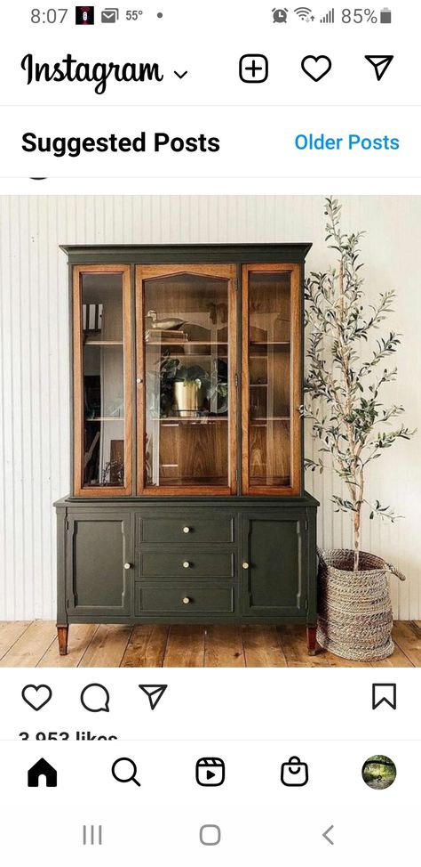 Painted China Cabinet Ideas, Farmhouse China Cabinet, China Cabinet Makeover, Furniture Makeover Inspiration, Painted China Cabinets, Redo Cabinets, Revamp Furniture, Furniture Fix, Dining Room Hutch