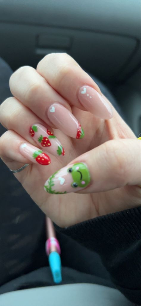 Frog Nails Coffin, Frog Short Nails, Cutesy Nail Art, Strawberries Nail Art, Frog And Strawberry Nails, Nail Strawberry Designs, Cute Frog Nail Art, Cute Cottagecore Nails, Strawberry Cow Nails Acrylic