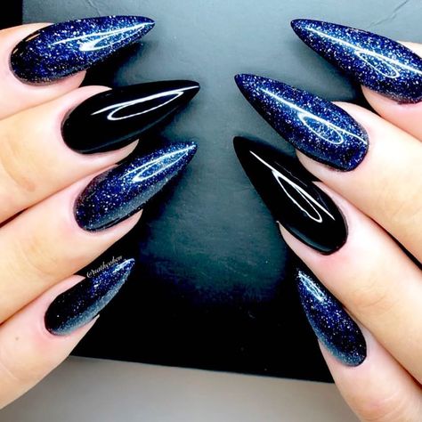 Beltane Nails, Dark Nail Designs Gothic, Megamind Quotes, Nails With Accent, Black And Blue Nails, Blue Stiletto Nails, Blue Nail Art Designs, Nails With Glitter, Navy Blue Nails