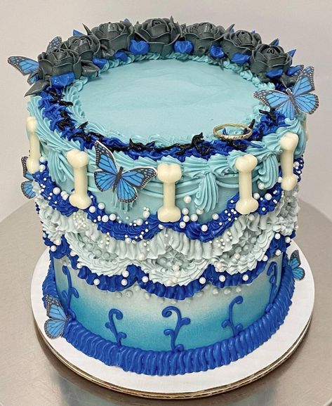 Tim Burton Birthday Cake, Corpse Bride Cake, Tim Burton Cake, Corpse Bride Wedding, Bts Cake, Tim Burton Corpse Bride, Corpse Party, Sweet 16 Birthday Cake, Brides Cake