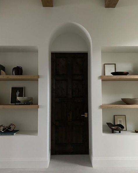 Hallway Shelving Ideas, Built In Shelf Decor, Hallway Shelving, Recessed Shelves, Arch Doorway, Oak Shelves, Built In Shelves, Shelf Styling, Shelf Design