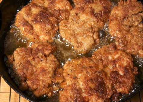 Breaded Chicken Thigh Recipes, Pan Fried Breaded Chicken, Breaded Chicken Thighs, Fried Chicken Thigh Recipes, Pan Fried Chicken Thighs, Fried Breaded Chicken, Fried Chicken Thighs, Crispy Chicken Thighs, Bone In Chicken Thighs