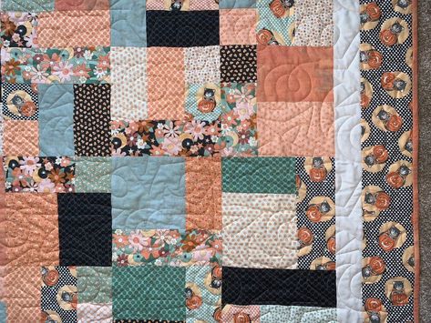 Beginner Quilting, Halloween Quilt, Farm Quilt, Custom Blankets, Friends Bridal, Cat Call, Patriotic Quilts, Halloween Quilts, Quilts For Sale