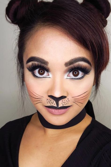 51 Sexy Halloween Makeup Looks That Are Creepy Yet Cute | Page 6 of 15 Karneval Diy, Unique Halloween Makeup, Beautiful Halloween Makeup, Obličejové Masky, Make Up Diy, Cat Halloween Makeup, Halloween Make-up Looks, Creepy Makeup, Cat Makeup Halloween