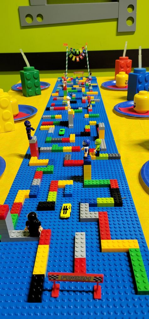 Lego Theme Table Decor, Lego Birthday Party Table Decorations, Legoland Theme Birthday Party, Lego Table Decorations, Lego Construction Party, Lego Birthday Party Centerpieces, Lego Party Table Decor, Lego Building Party, Lego City Party