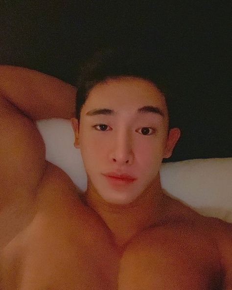 Wonho Instagram, Wonho Abs, Won Ho, Cute White Guys, Handsome Asian Men, Hottest Anime Characters, Monsta X Wonho, Anime Character Drawing, Perfect Man