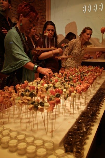 Party appetizer ideas (large piece of styrofoam covered w fabric for various kabobs) Melon Balls, Cut Watermelon, Food Stations, Tasting Party, Food Displays, Food Display, Small Bites, Smoked Salmon, Food Presentation