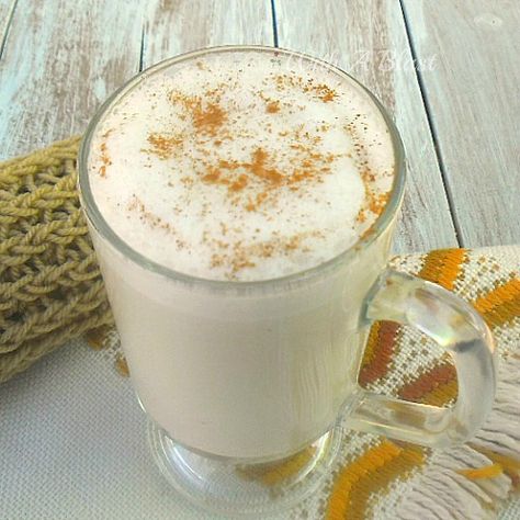 Frothy Malt Drink ~ Comforting, warming and delicious Malt drink ~ perfect on a cold Winter's day #HotBeverage #HotDrink #WinterBeverage Horlicks Drink, Malt Drink, Malt Powder, Powder Sugar, Chocolate Malt, Shakes Drinks, Delicious Drink Recipes, Malted Milk, Winter Drinks