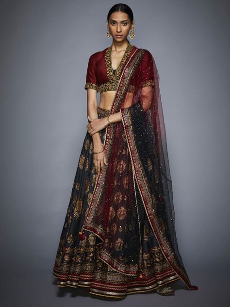 Blouse With Lehenga, Lehenga Dupatta, Black Lehenga, Floral Lehenga, Lehenga Blouse Designs, Ritu Kumar, Burgundy Blouse, Lehenga Blouse, Half Sleeve Blouse