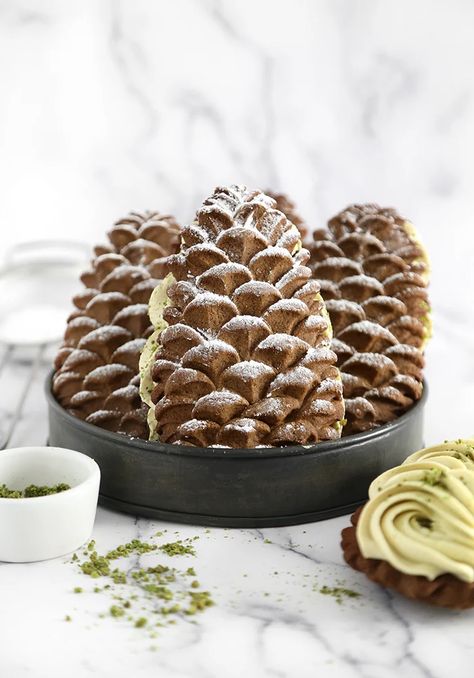 Pinecone Cookies - Sprinkle Bakes Rustic Baking Recipes, Molded Cookies Recipes, Christmas Cookie Presentation, Pine Cone Cookies, Impressive Christmas Cookies, Pinecone Brownies, Holiday Baking Trends, Old Fashion Cookies, The Spruce Eats Recipes