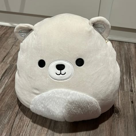 White polar bear squishmallow Polar Bear Squishmallow, Squishmallows Bear, Seal Squishmallow, White Squishmallow, Squishmallow Aesthetic, Squishmallows Aesthetic, Polar Bear Stuffed Animal, Cute Squishmallows, Squish Mallows