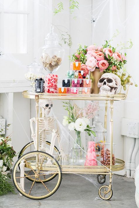 shot of candy cart Halloween Bar Cart, Halloween Decor Diy, Halloween Bar, Easy Diy Halloween Decorations, Dessert Bar Wedding, Halloween Cans, Candy Cart, Bar Cart Styling, Diy Halloween Decor