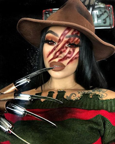 Freddie Kruger Makeup, Fantasia Freddy Krueger, Freddy Krueger Costume Women, Freddy Krueger Makeup, Freddy Krueger Costume, Holloween Makeup, Horror Halloween Costumes, Joker Halloween, Classy Halloween Costumes