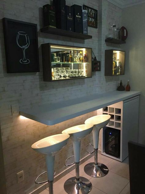 Mini Bar In Kitchen Small Spaces, Coffee Bar And Desk Combo, Bar Section In Living Room, Sitting Room Bar Ideas, Bar Deco, Home Bar Rooms, Modern Home Bar, Bar Sala, Small Bars