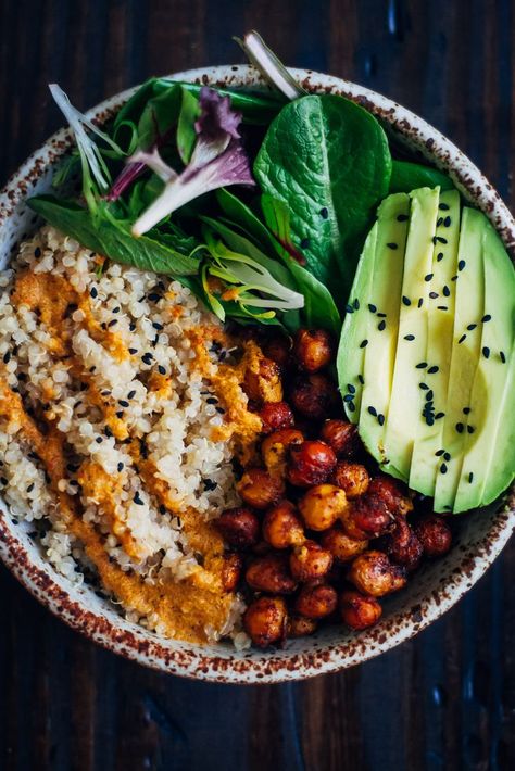 Andiec1 Vegan Buddha Bowl, Salad Pasta, Think Food, Buddha Bowl, Vegan Eating, Vegan Dinners, Fajitas, Vegetarian Dishes, Chickpeas