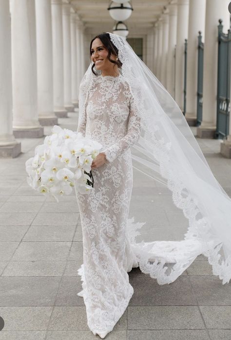 Classic High Neck Wedding Dress, Famous Wedding Dresses Celebrities, Italian Vintage Wedding Dress, Thick Strap Wedding Dress, Afro Bride, Catholic Wedding Dresses, Conservative Wedding Dress, Lace Long Sleeve Wedding Dress, Famous Wedding Dresses