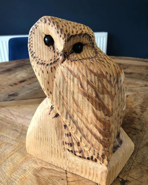 Smallerthingss | Vintage hand carved wooden Owl sculpture. Please buy via the link in our Bio. #woodenowl #handcarvedowl #vintageowl | Instagram Owl Wood Carving, Block Carving, Owl Carving, Owl Sculpture, Simple Wood Carving, Wood Owls, Wooden Owl, Wood Crafting, Owl Crafts