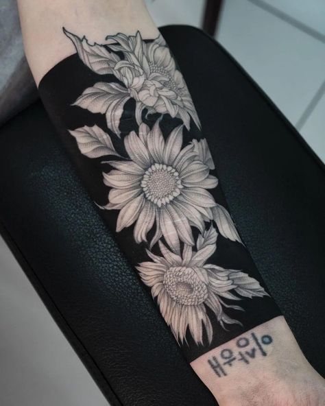 101 Best Sunflower Tattoo Ideas You Have To See To Believe! - Outsons Chest Neck Tattoo, Sunflower Mandala Tattoo, Sunflower Tattoo Meaning, Sunflower Tattoo Ideas, Sunflower Tattoo Sleeve, Mandala Tattoo Sleeve, White Sunflower, Sunflower Tattoos, Knee Tattoo