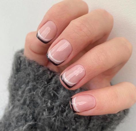 Short Modern French Tip Nails, Different French Manicure Ideas Short, Short Double French Nails, French Manicure Ideas For Short Nails, French Nails Minimalist, Cool French Manicure Ideas, Unusual French Tip Nails, Creative French Tip Nails Short, French Manicure Designs 2023