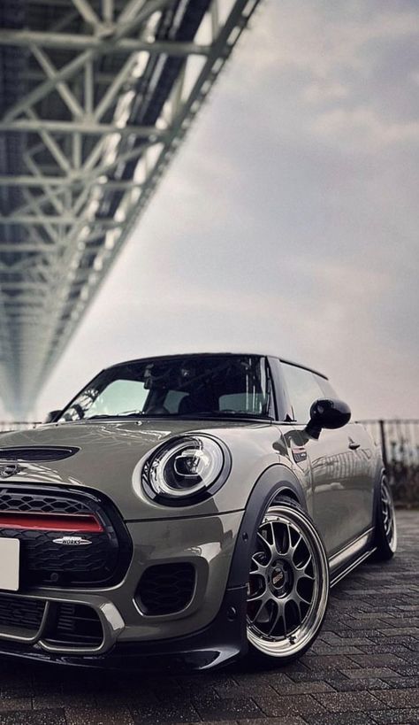 Mini Cooper Jcw Wallpaper, Minicooper Mini Coopers, Mini Cooper Pictures, Mini Cooper Wallpaper, Mini Cooper Sport, Mini Cooper Custom, Mini Jcw, Perspective Photos, Luxury Car Photos