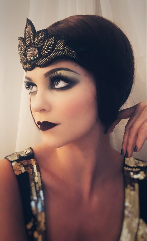 20s makeup vamp style 1920s Vamp Makeup, Great Gatsby Make Up, Flapper Makeup 1920s Gatsby Hair, 20s Flapper Makeup, 1920s Makeup Flapper, 1920 Makeup Gatsby, 20s Makeup Look, 20s Inspired Makeup, 20s Makeup Gatsby