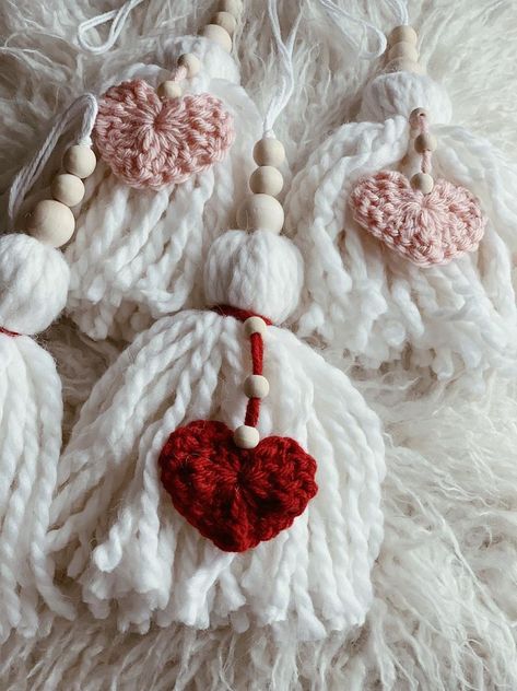 Valentine Day Tassel Valentine Heart Heart Tassel Valentine | Etsy Baskets Nursery, Easter Dinnerware, Valentine Home Decor, Boho Valentine, Vintage Booth, Diy Valentine's Day Decorations, Diy Valentines Decorations, Homemade Valentines, Diy Tassel